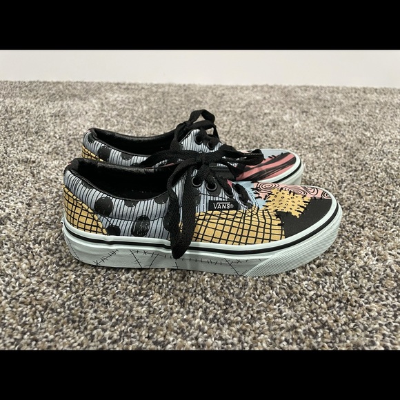 Vans Nightmare Before Christmas Sally size 13.5c